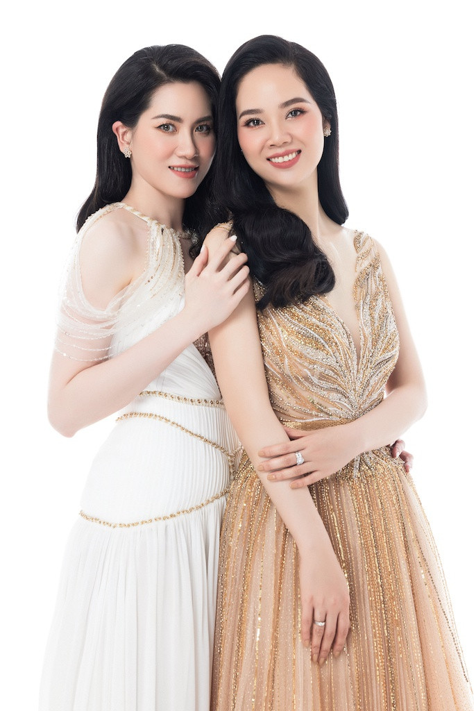 Được biết, Á hậu Mai Hương đang sống, làm việc tại Hà Nội và là mẹ của một bé trai 11 tuổi và bé gái 8 tuổi. Cả hai bé đều thừa hưởng nét đẹp ấn tượng của mẹ. ẢNH: MR AT