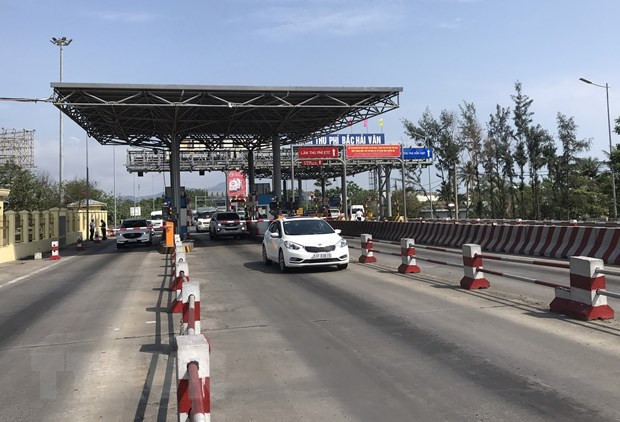 Trạm thu phí Bắc Hải Vân trong ngày đầu tăng phí. (Ảnh: Quốc Dũng/TTXVN)