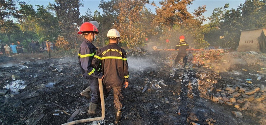 Hiện trường vụ cháy. Ảnh: T.X