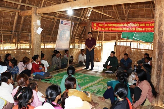 Huyện Kon Rẫy tuyên truyền về bầu cử, tạo không khí thi đua sôi nổi trong tầng lớp Nhân dân để hướng về ngày hội lớn của dân tộc. (Nguồn: Trung tâm VHTTDL&TT huyện Kon Rẫy) Huyện Kon Rẫy tuyên truyền về bầu cử, tạo không khí thi đua sôi nổi trong tầng lớp Nhân dân để hướng về ngày hội lớn của dân tộc. (Nguồn: Trung tâm VHTTDL&TT huyện Kon Rẫy)