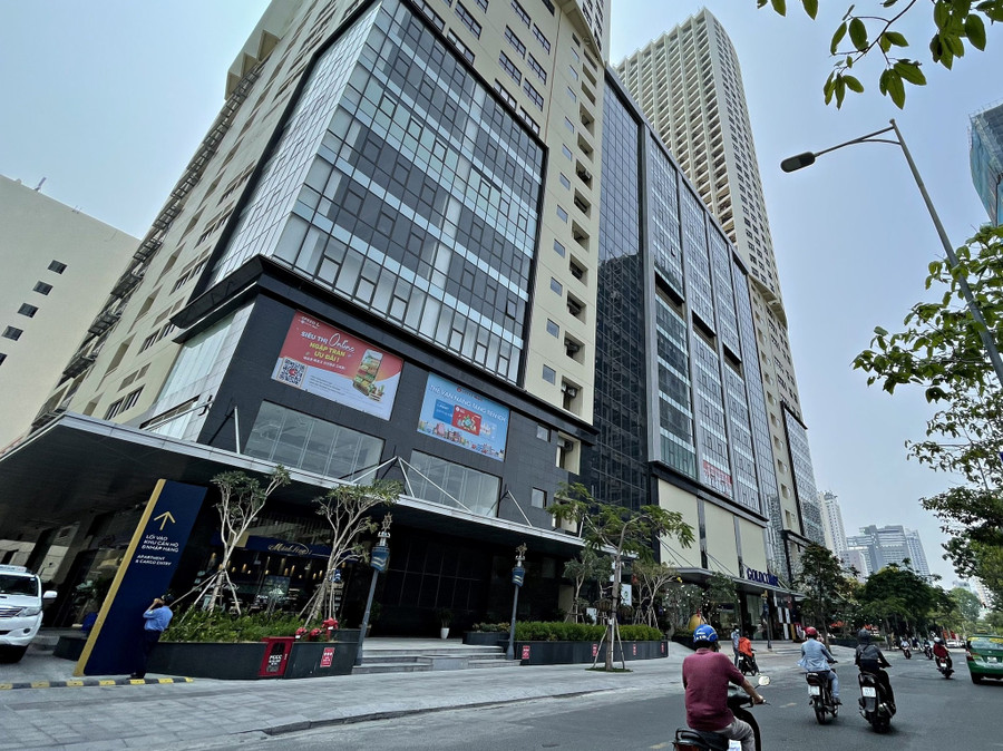 Trường chính trị tỉnh Khánh Hòa bị trung tâm thương mại, căn hộ cao cấp "lấy mất chỗ" - Ảnh: Phan Lê Trường chính trị tỉnh Khánh Hòa bị trung tâm thương mại, căn hộ cao cấp