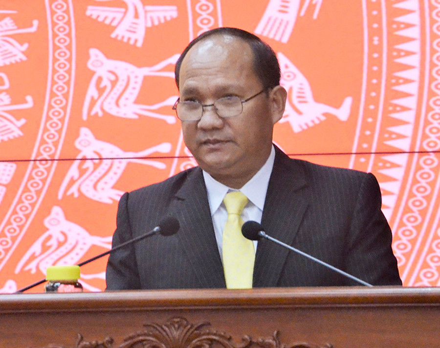 Đồng chí Rah Lan Chung-Phó Bí thư Tỉnh ủy phát biểu nhận nhiệm vụ tại Hội nghị. Ảnh: Phương Linh