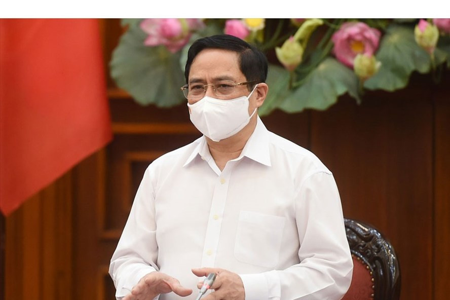 Thủ tướng Chính phủ Phạm Minh Chính phát biểu kết luận cuộc họp ngày 30.4. Ảnh: VGP