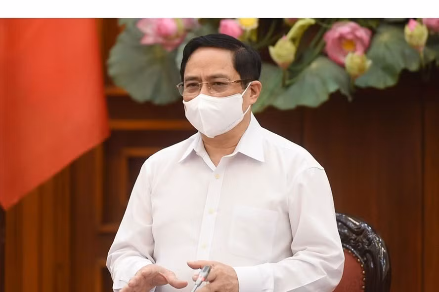 Thủ tướng Chính phủ Phạm Minh Chính phát biểu kết luận cuộc họp ngày 30.4. Ảnh: VGP