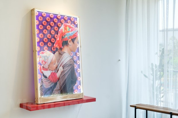 Những bức ảnh được Punk Dragon thực hiện tại Việt Nam trong 28 năm. (Ảnh: Minh Thu/Vietnam+)