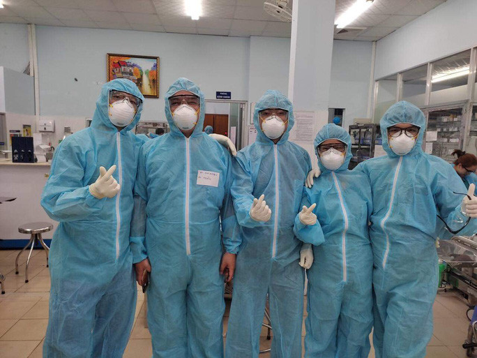  Bốn đội lấy mẫu của Bệnh viện Nhi Đồng 1 xuất quân đêm 28-5 - Ảnh: Bệnh viện Nhi Đồng 1 cung cấp