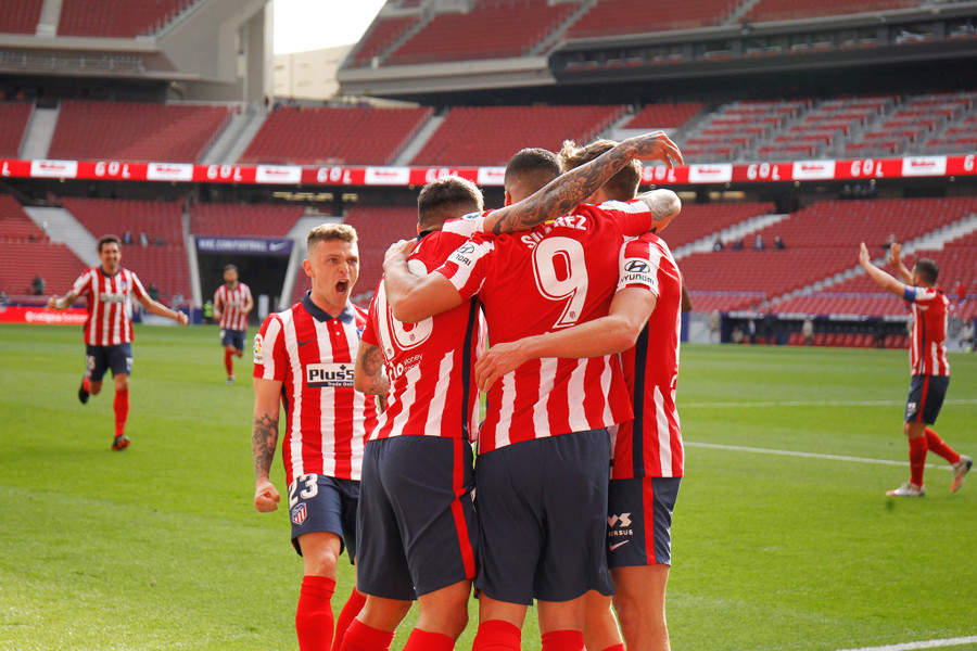 Atletico Madrid xứng đáng đăng quang ngôi vô địch La Liga, truất phế sự thống trị của Real Madrid và Barcelona. Ảnh: AFP