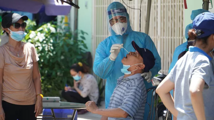 TP HCM lấy mẫu xét nghiệm đối với những người liên quan đến ca mắc Covid-19