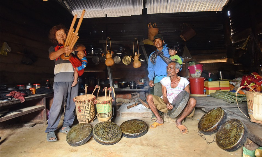 Người Mạ là cư dân bản địa sinh sống lâu đời ở Công viên địa chất toàn cầu Đăk Nông. Ảnh: Thái Hoàng
