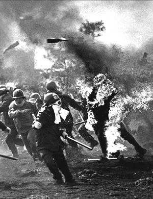 Đánh chiếm sân bay Hòa Bình- Buôn Ma Thuột. Đánh chiếm sân bay Hòa Bình- Buôn Ma Thuột.