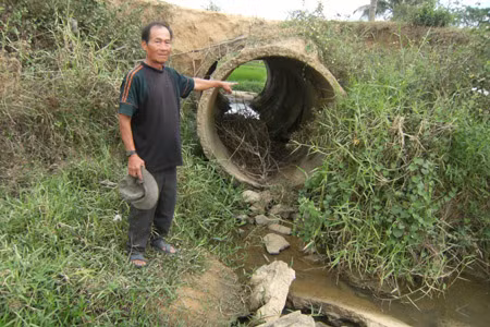 Cống dẫn nước tại xã Cửu An (thị xã An Khê) bị hỏng. Ảnh: Lê Anh
