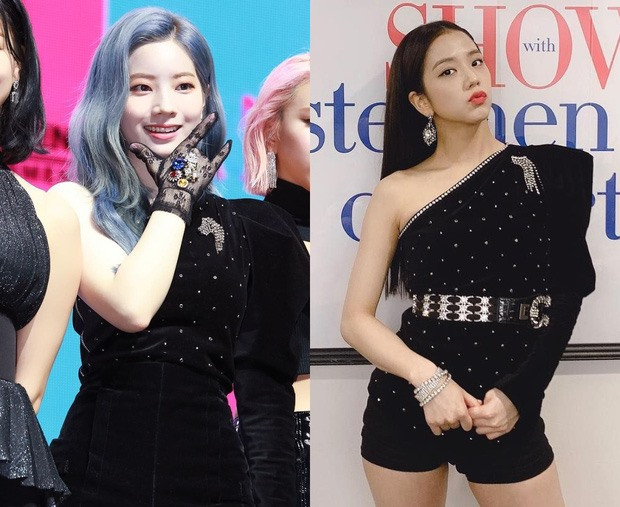 Jisoo và Dahyun trong cùng bộ cánh lệch vai. Tuy nhiên, Jisoo nhận được nhiều điểm cộng hơn nhờ chiếc thắt lưng.
