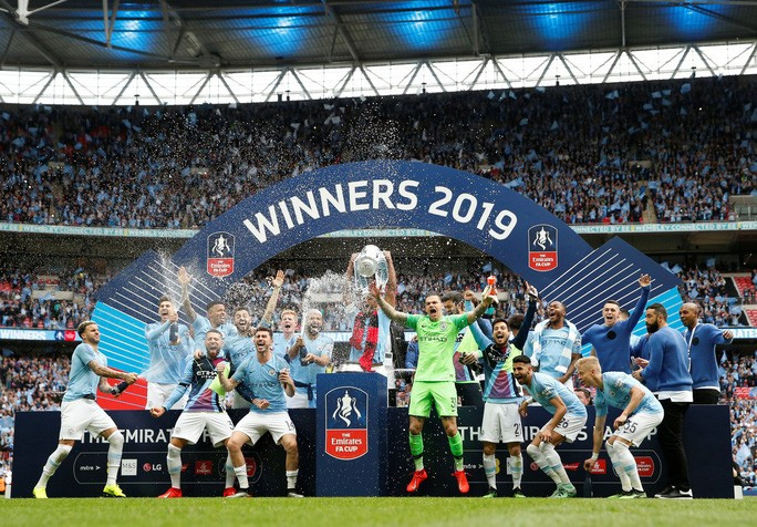 Man City chờ bảo vệ chiếc cúp thứ nhì của mùa giải