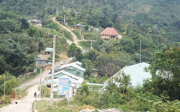 ã Phước Lộc đã đổi thay nhiều nhờ có điện - Ảnh: LÊ TRUNG