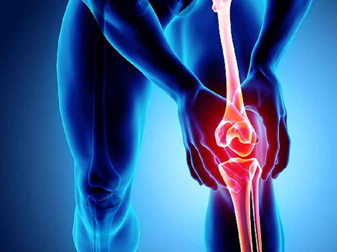 Tập luyện thể thao phù hợp sẽ giúp tăng cường sức mạnh của đùi, mông và các nhóm cơ quanh đầu gối, nhờ đó mà giảm áp lực cho khớp gối/ Ảnh minh họa: Shutterstock