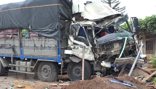 Hiện trường vụ tai nạn. (Ảnh: Đậu Tất Thành/TTXVN) Hiện trường vụ tai nạn. (Ảnh: Đậu Tất Thành/TTXVN)