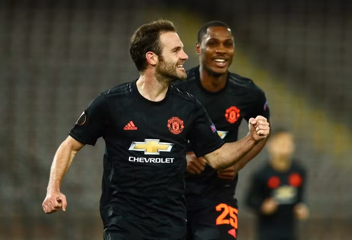 Juan Mata có bàn thắng giải tỏa