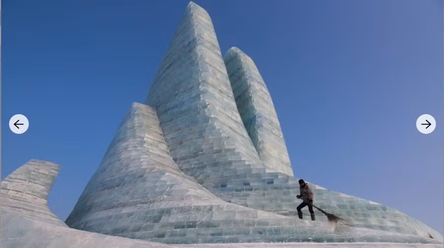 Lễ hội điêu khắc băng và tuyết quốc tế Cáp Nhĩ Tân, Trung Quốc. Ảnh: Getty.