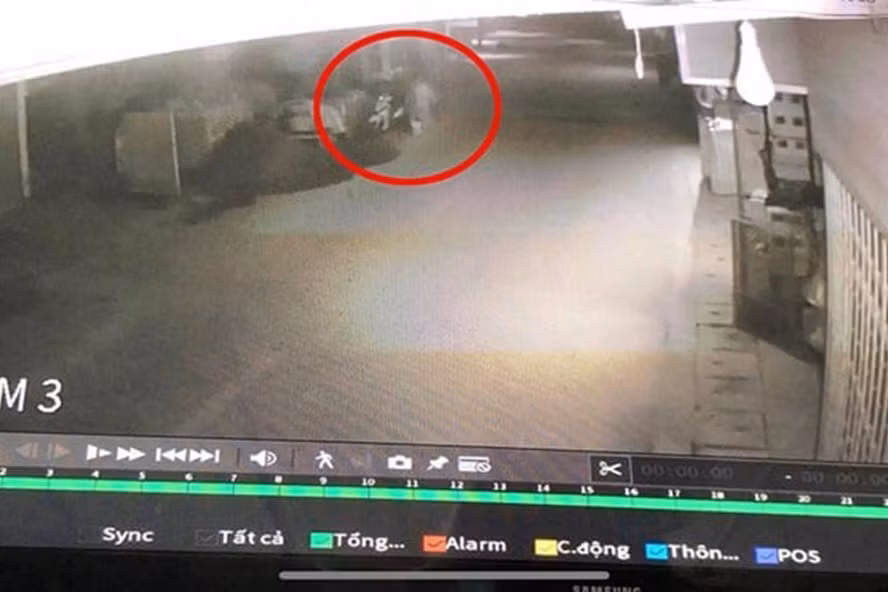 Hình ảnh trích xuất từ camera an ninh. Hình ảnh trích xuất từ camera an ninh.