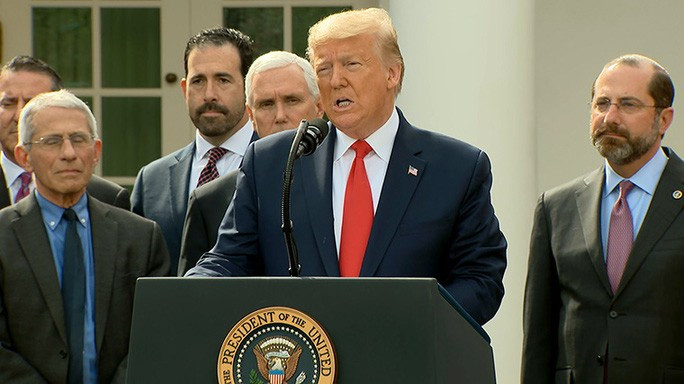 Ông Trump phát biểu buổi họp báo về tình hình Covid-19 ngày 13-3. Ảnh: CNN Ông Trump phát biểu buổi họp báo về tình hình Covid-19 ngày 13-3. Ảnh: CNN