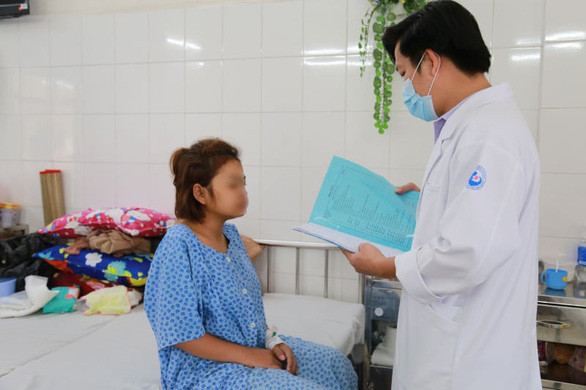 Chị T.M.K. sau khi phẫu thuật thành công đã trở lại sinh hoạt bình thường - Ảnh: Bệnh viện cung cấp