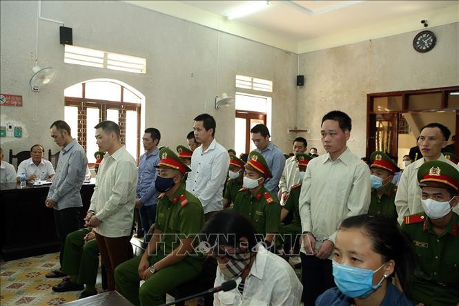 Các bị cáo nghe tuyên án của Hội đồng xét xử. Ảnh: Phan Tuấn Anh/TTXVN Các bị cáo nghe tuyên án của Hội đồng xét xử. Ảnh: Phan Tuấn Anh/TTXVN