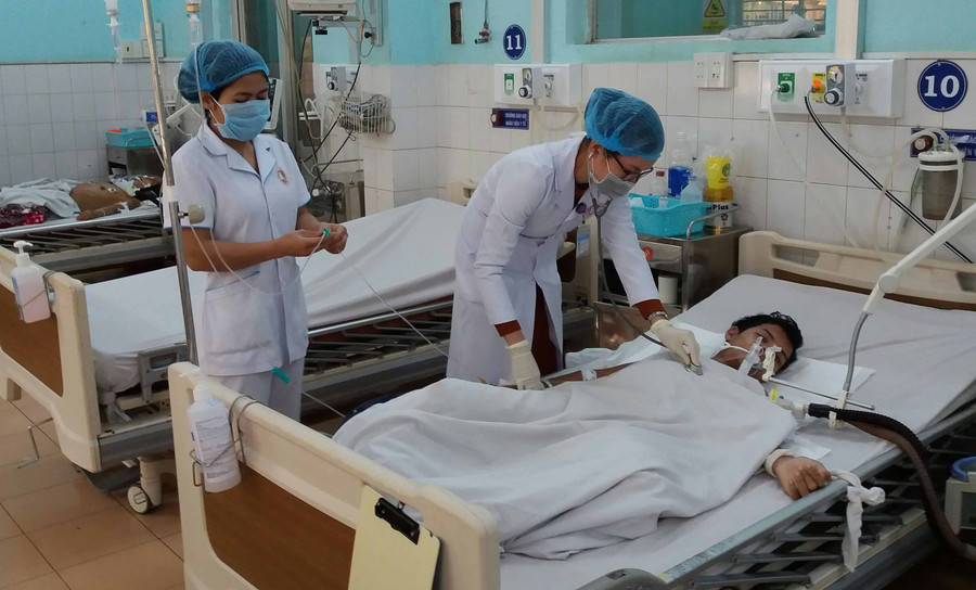 Nâng cao tinh thần, thái độ phục vụ, hướng đến sự hài lòng của người bệnh góp phần thu hút người dân tham gia BHYT. Ảnh: Như Nguyện Nâng cao tinh thần, thái độ phục vụ, hướng đến sự hài lòng của người bệnh góp phần thu hút người dân tham gia BHYT. Ảnh: Như Nguyện