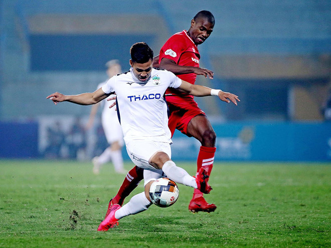 Các cầu thủ HAGL nhận được lệng giới nghiêm chặt tại Hàm Rồng, nội bất xuất ngoại bất nhập để phòng chống Covid-19. Ảnh: Minh Tú