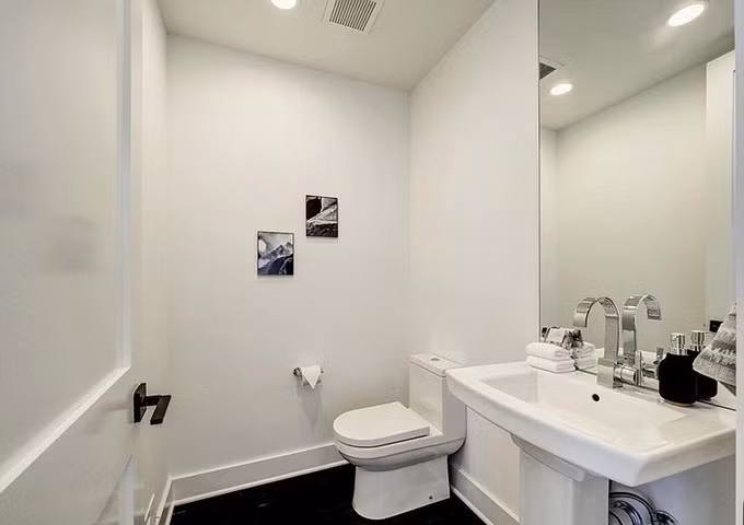 Bằng Lăng sống ở căn biệt thự này từ năm 2013.