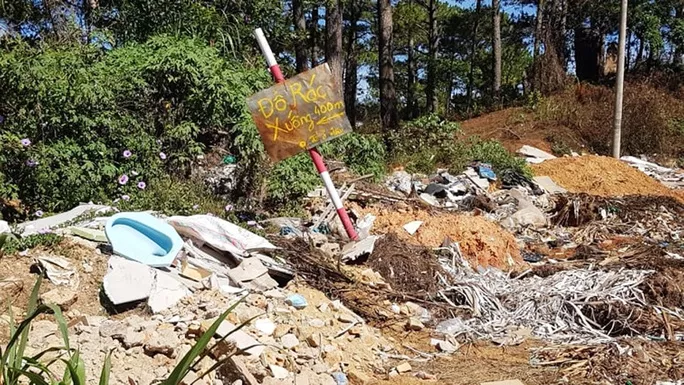  Đà Lạt xấu xí bởi những bãi rác thế này