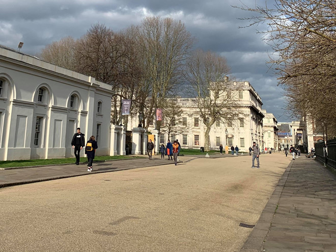 Đường xá tại London, Anh khá vắng vẻ trong mùa dịch Covid 19 - Ảnh: Minh Trung Đường xá tại London, Anh khá vắng vẻ trong mùa dịch Covid 19 - Ảnh: Minh Trung