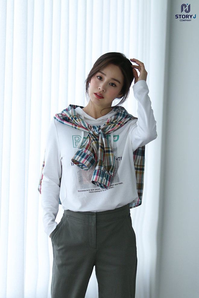 Bộ ảnh này khiến fan thích thú - ẢNH: STORY J COMPANY Bộ ảnh này khiến fan thích thú - ẢNH: STORY J COMPANY