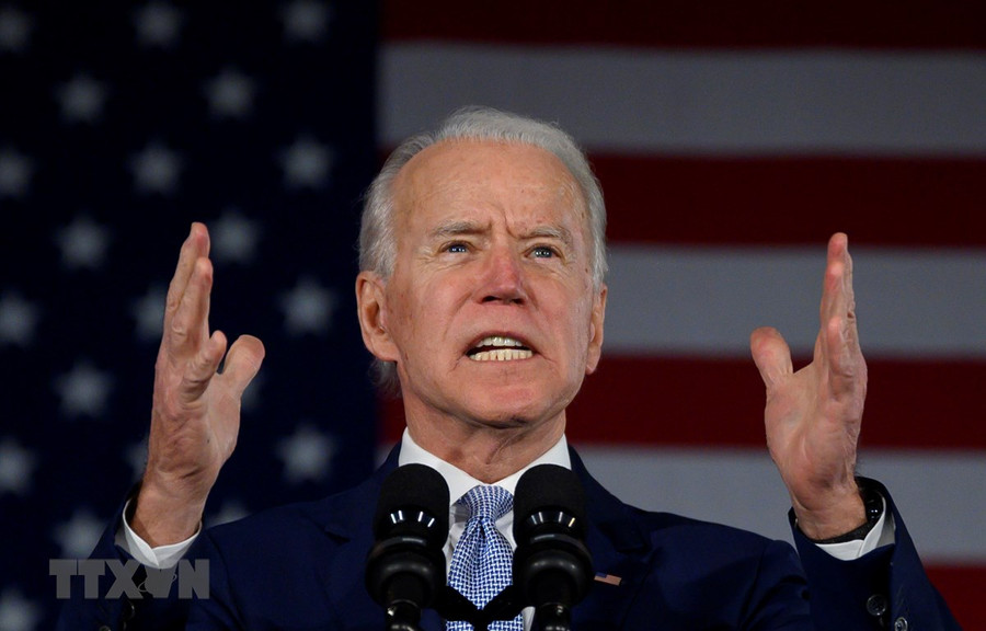 Cựu Phó Tổng thống Mỹ Joe Biden phát biểu sau cuộc bầu cử sơ bộ tại Columbia, South Carolina, Mỹ, ngày 29/2/2020. (Nguồn: AFP/ TTXVN) Cựu Phó Tổng thống Mỹ Joe Biden phát biểu sau cuộc bầu cử sơ bộ tại Columbia, South Carolina, Mỹ, ngày 29/2/2020. (Nguồn: AFP/ TTXVN)