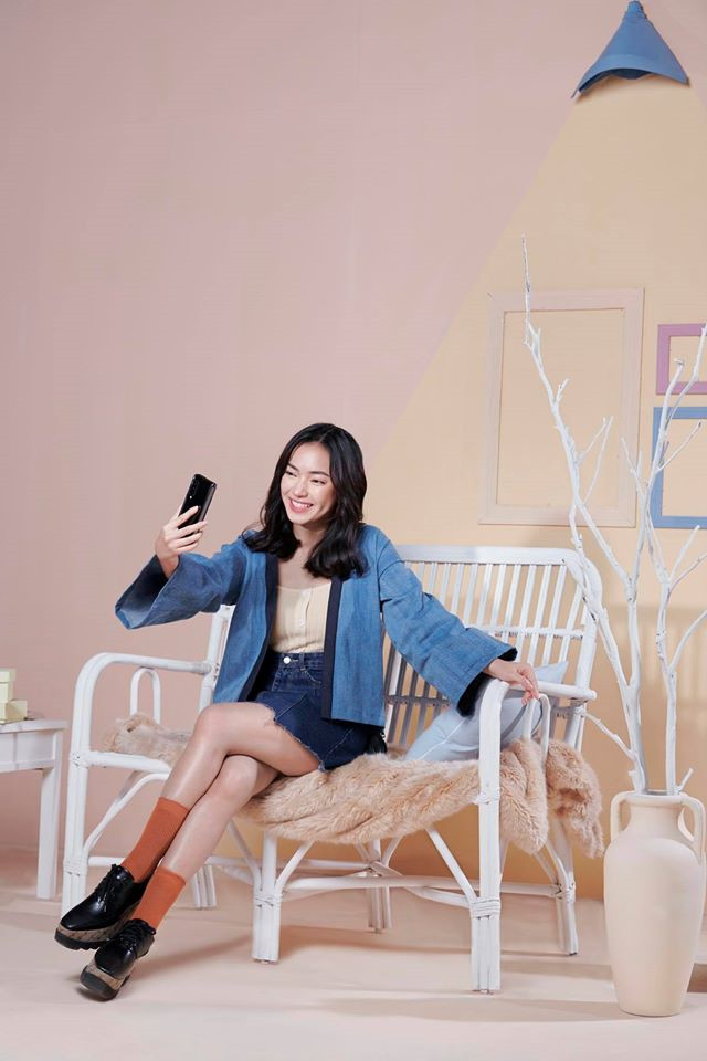 Chiếc túi có thể trở thành áo khoác . Ảnh Ngô Thảo