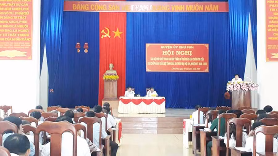 Quang cảnh hội nghị. Ảnh: Nguyễn Hiền