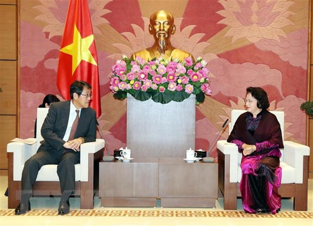 Chủ tịch Quốc hội Nguyễn Thị Kim Ngân tiếp Đại sứ Đặc mệnh toàn quyền Nhật Bản tại Việt Nam Umeda Kunio đến chào từ biệt nhân dịp kết thúc nhiệm kỳ công tác. (Ảnh: Trọng Đức/TTXVN) Chủ tịch Quốc hội Nguyễn Thị Kim Ngân tiếp Đại sứ Đặc mệnh toàn quyền Nhật Bản tại Việt Nam Umeda Kunio đến chào từ biệt nhân dịp kết thúc nhiệm kỳ công tác. (Ảnh: Trọng Đức/TTXVN)
