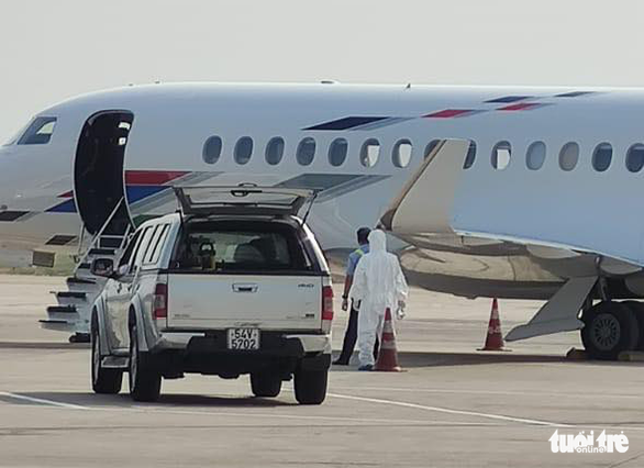 Máy bay đưa bệnh nhân N.T.T. từ Anh về Việt Nam - Ảnh: TRẦN HUỲNH Máy bay đưa bệnh nhân N.T.T. từ Anh về Việt Nam - Ảnh: TRẦN HUỲNH