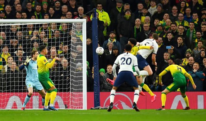 Jan Vertonghen ghi bàn mở tỉ số