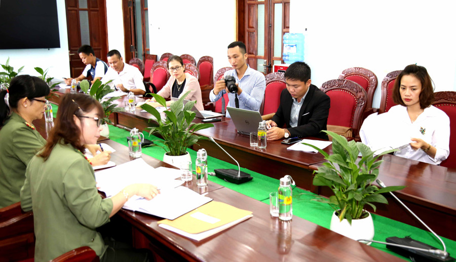 Các phóng viên tham gia buổi gặp mặt. Ảnh: Hữu Trường