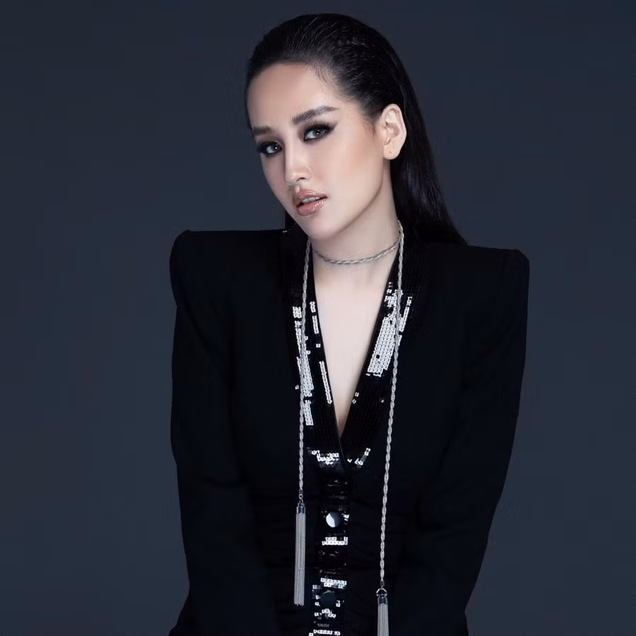 Hoa hậu Mai Phương Thúy khó hiểu với tình yêu: “Em chưa từng yêu nên không hiểu sự lạnh lùng”.