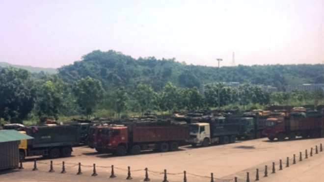  Đoàn xe chở tinh quặng sắt lậu của Công ty Diệp Bảo Anh - Ảnh Cục Điều tra chống buôn lậu