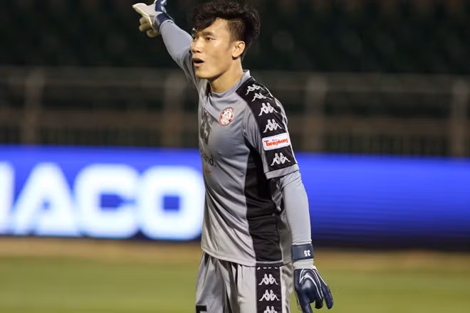  Tiến Dũng cần ổn định tâm lý sau những sai sót liên tiếp - Ảnh: Khả Hòa