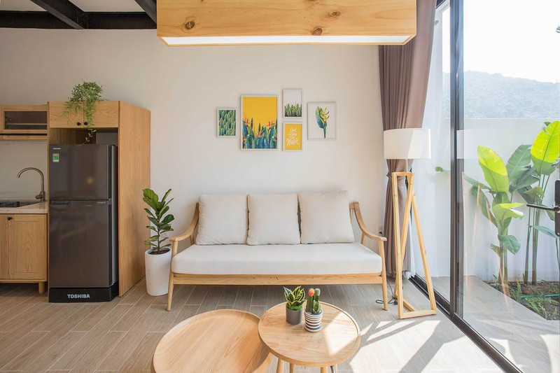 Tranh ảnh treo tường hình phong cảnh mang đến nguồn cảm quan tích cực cho chủ nhà.