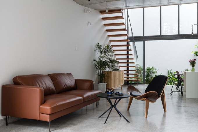 Tầng trệt dành cho sinh hoạt chung. Phòng khách nối liền với bếp. Tầng trệt dành cho sinh hoạt chung. Phòng khách nối liền với bếp.