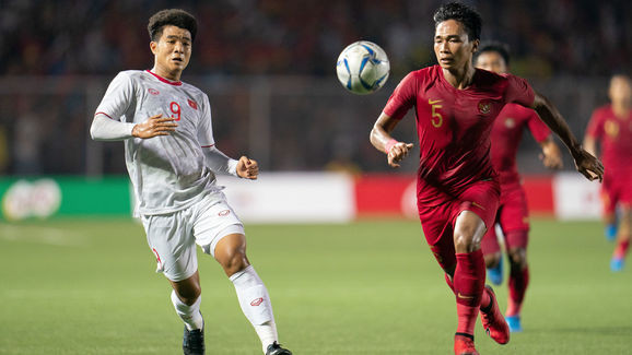 Sự nghiệp của Đức Chinh đang bị đe dọa nghiêm trọng.