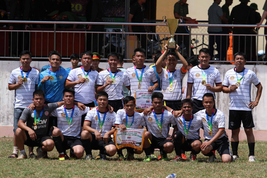 Công an huyện Phú Thiện đã xuất sắc lên ngôi. Ảnh: Văn Ngọc