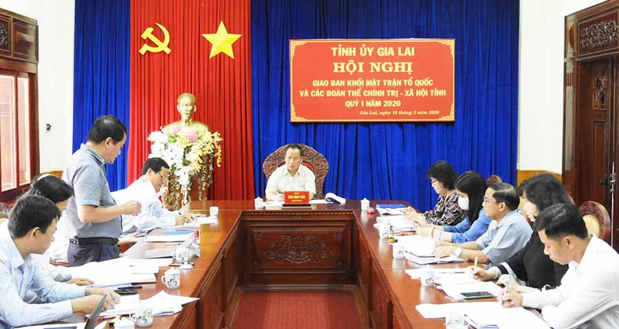 Toàn cảnh hội nghị giao ban. Ảnh: T.N  Toàn cảnh hội nghị giao ban. Ảnh: T.N
