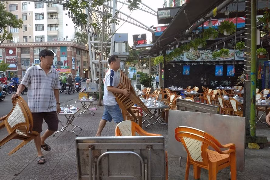 TPHCM đã có quyết định tạm dừng hoạt động các khu vui chơi, giải trí, nhà hàng, quán beer club, cơ sở kinh doanh dịch vụ ăn uống.