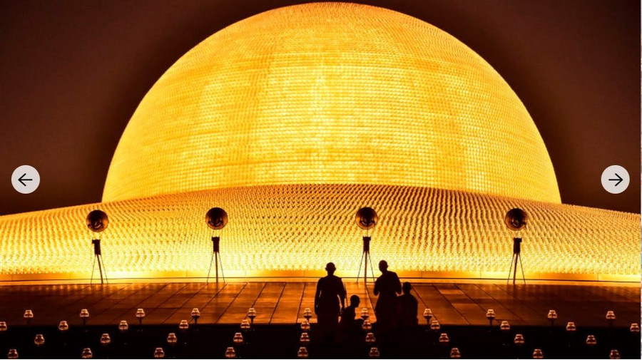 Các nhà sư Phật giáo trong một nghi lễ tại chùa Wat Phra Dhammakaya, Bangkok, Thái Lan hôm 8.2. Ảnh: AFP/Getty.