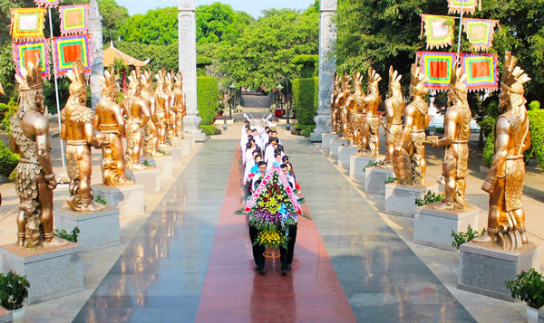 Do dịch bệnh Covid-19, Lễ dâng hương tại đền thờ Vua Hùng ngày Giỗ Tổ sẽ không được tổ chức. Ảnh: P.L